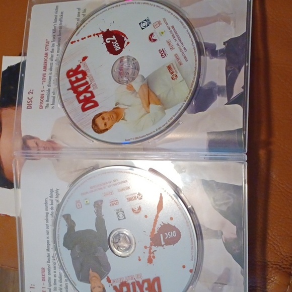 🏍Dexter: The First Season DVD - Picture 3 of 8